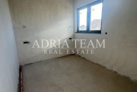 LUKSUZNI APARTMANI U NOVOGRADNJI, 20 m OD MORA - ZATON, Nin, Διαμέρισμα