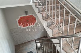 APARTMANSKA KUĆA S 8 STAMBENIH JEDINICA - DIKLO, ZADAR, Zadar, Haus