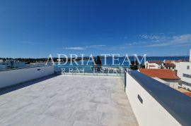 APARTMAN NA 2. KATU STAMBENE ZGRADE, POGLED NA MORE - DIKLO, ZADAR, Zadar, Διαμέρισμα