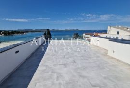 PRILIKA!!! APARTMAN NA 2. KATU STAMBENE ZGRADE, POGLED NA MORE - DIKLO, ZADAR, Zadar, Appartment