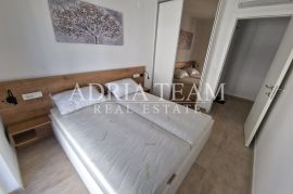 PRILIKA!!! APARTMAN NA 2. KATU STAMBENE ZGRADE, POGLED NA MORE - DIKLO, ZADAR, Zadar, Apartamento