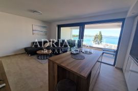 PRILIKA!!! APARTMAN NA 2. KATU STAMBENE ZGRADE, POGLED NA MORE - DIKLO, ZADAR, Zadar, Appartment