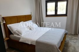 APARTMANI U URBANOJ VILI S BAZENOM, 250 m OD MORA, VIR - ZADAR, Vir, Kвартира