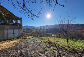 ISTRA, CEROVLJE - Istarska kuća za adaptaciju na rubu naselja, Buzet, Дом