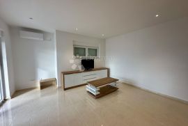 PENTHOUSE NAJAM Crikvenica 80m2 sa pogledom na more, Crikvenica, Διαμέρισμα