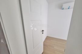 NOVOGRADNJA Centar Splita sa pogledom!, Split, Appartement