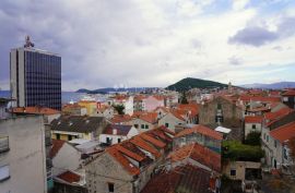 PRILIKA!!! Centar Splita stan sa pogledom na more, Split, Διαμέρισμα