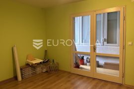 Istra, Rovinj, novo adaptiran stan NKP 65 m2 na super lokaciji s pogledom na stari grad, Rovinj, Appartement