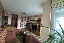 Lep, renoviran stan na odličnoj lokaciji ID#127407, Novi Beograd, Flat