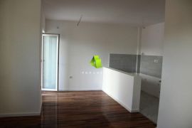 Odmah useljiv jednoiposoban stan u novogradnji, Donja Vrežina ID#4331, Niš-Pantelej, Appartment