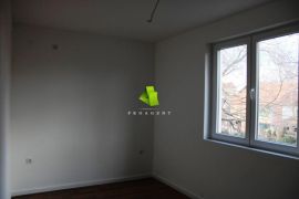 Odmah useljiv jednoiposoban stan u novogradnji, Donja Vrežina ID#4331, Niš-Pantelej, Appartement