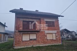 obiteljska kuća u Šenkovcu, Brdovec, Haus