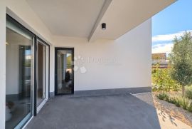 BRODARICA- PRIZEMLJE U NOVOGRADNJI 120M OD MORA BP1, Šibenik - Okolica, Apartamento