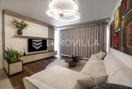 Opatija, Centar, luksuzan stan u prvom redu do mora, Opatija, Apartamento