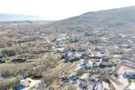 Imotski građevinsko zemljište 2329 m2 - odlična lokacija - Drum, Imotski, Terreno