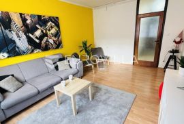 Pula, Šijana, prostrani dvosobni stan, NKP 81,40 m2, Pula, Apartamento