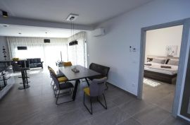 Nova moderna villa na prodaju, Poreč, Istra, Poreč, Casa