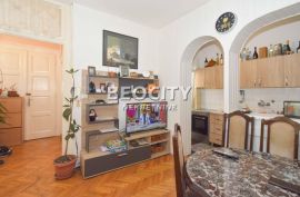 Zemun, Centar, Glavna, 3.0, 92m2, Zemun, Flat