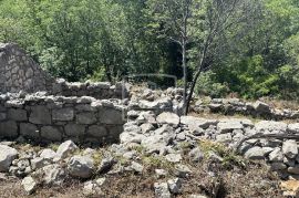 Seline - ruševne kamene kućice 65m2; Velebit i more! 55000€, Starigrad, بيت