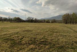 Poljoprivredno zemljište na 13 km od Podgorice, Podgorica, Land