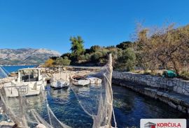 Građevinsko zemljište u prvom redu do mora u Knežama, Korčula, Земля