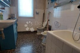 Stan Lovran, pogled more, Lovran, Apartamento