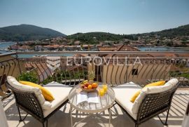 Korčula, Vela Luka, obiteljska kuća u blizini mora s lijepim pogledom, Vela Luka, Casa