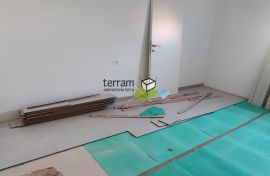 Istra, Fažana dvosoban stan u suterenu 76,08m2 s okućnicom 30m2, #prodaja, Fažana, شقة