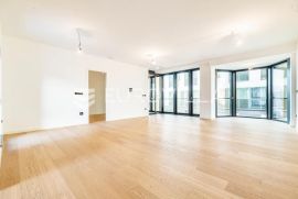 Zagreb, Petrinjska, Gold Residence, peterosoban stan/poslovni prostor NKP 135,12 m2, Zagreb, Appartment