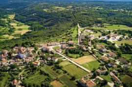 Građevinsko zemljište Gradevinsko zemljište sa projektom,Tinjan, Tinjan, Terrain