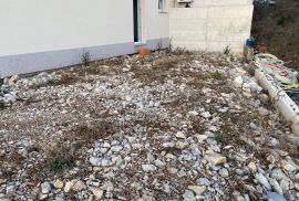 RIJEKA, MARINIĆI - 2 stana u novogradnji s pogledom na more + okućnica!!! PRILIKA!!!, Viškovo, Appartment