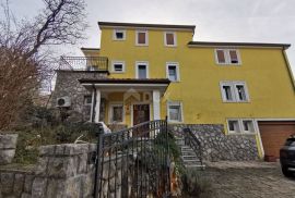 KRALJEVICA - Obiteljska kuća + građevinski teren (781 m2), Kraljevica, House