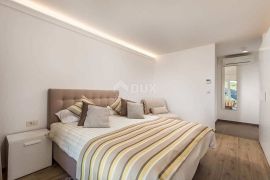 OPATIJA, LOVRANSKA DRAGA - hotel i restaurant 600m2 s panoramskim pogledom u oazi mira + okoliš 1300m2, Lovran, Коммерческая недвижимость