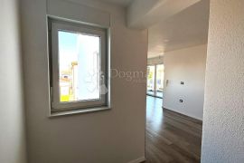 Atraktivna novogradnja u okolici Poreča, Poreč, Apartamento