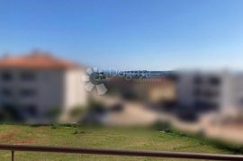 PRILIKA!! STAN SA POGLEDOM, 600M OD MORA, Novigrad, Appartment