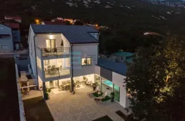 Luksuzna vila s bazenom od 33 m2-Tribalj, Vinodolska Općina, Σπίτι