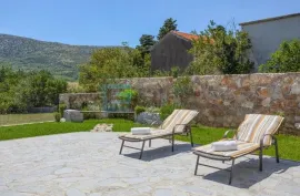 Luksuzna vila s bazenom od 33 m2-Tribalj, Vinodolska Općina, Σπίτι