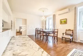 Zagreb, Šalata, prekrasan trosobni stan, 80m2, Zagreb, Stan