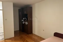 VEŽICA-NAJAM 32m2, Rijeka, Apartamento