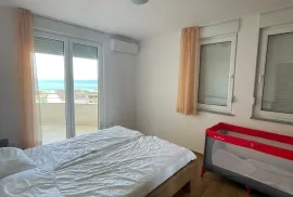 KUĆA S 10 APARTMANA, POGLED NA MORE - PETRČANE, Zadar - Okolica, House