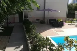 KUĆA S 10 APARTMANA, POGLED NA MORE - PETRČANE, Zadar - Okolica, House