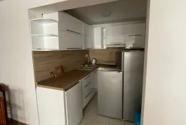 KUĆA S 10 APARTMANA, POGLED NA MORE - PETRČANE, Zadar - Okolica, House