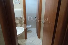 HOTEL PRVI RED DO MORA, ZAOSTROG, Gradac, Propiedad comercial