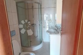 HOTEL PRVI RED DO MORA, ZAOSTROG, Gradac, Εμπορικά ακίνητα