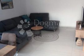 PREDIVAN DVOSOBAN STAN NA BORIKU, Zadar, Apartamento