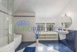 Vila u Poreču, 420m2, blizina mora, Poreč, House