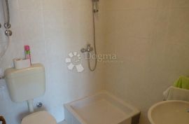 Kuća sa 6 apartman STARIGRAD PAKLENICA, Starigrad, Casa