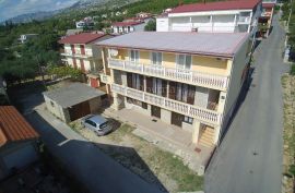 Kuća sa 6 apartman STARIGRAD PAKLENICA, Starigrad, Maison