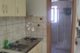 Kvalitetna nekretnina za investiciju (11 apartmana), Medulin, Σπίτι