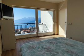 MARTINKOVAC, RIJEKA - Samostojeća kuća novije gradnje s panoramskim pogledom, Rijeka, House